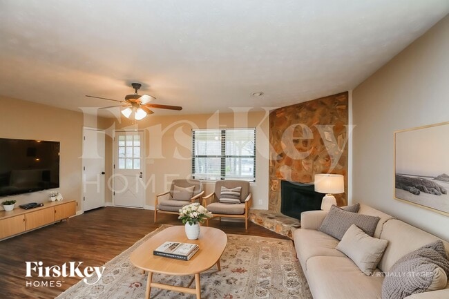 Photo - 209 Kelly Ct