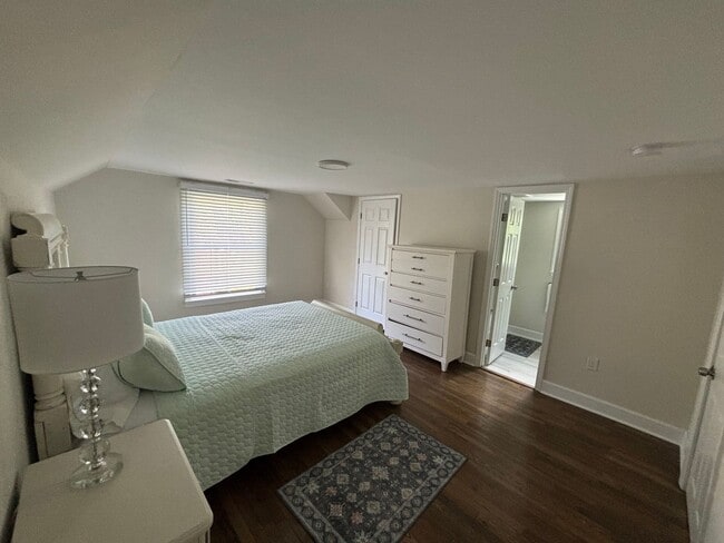 1231 Brookwood Dr
