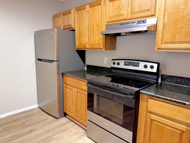 Photo - 644 Kenwick Cir