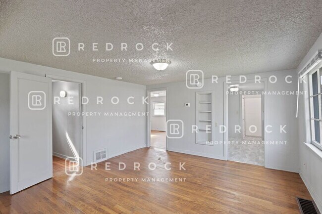 Photo - 1911 N Lidgerwood St