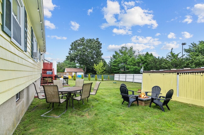 Photo - 878 W Main Rd Unit B