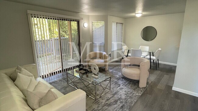 Building Photo - 1700 Lake Park Dr SW Unit 2 Rental