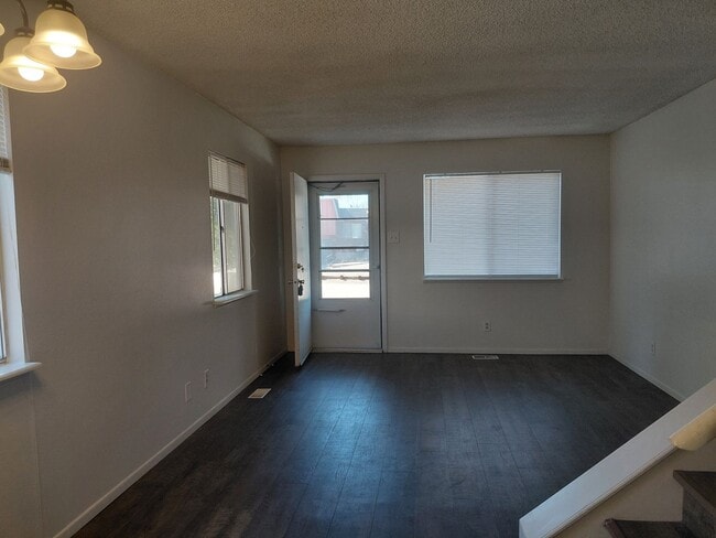 Photo - 125 Bonnymede Rd