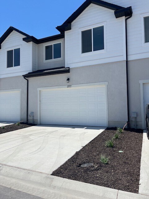 Photo - 3740 3740 W