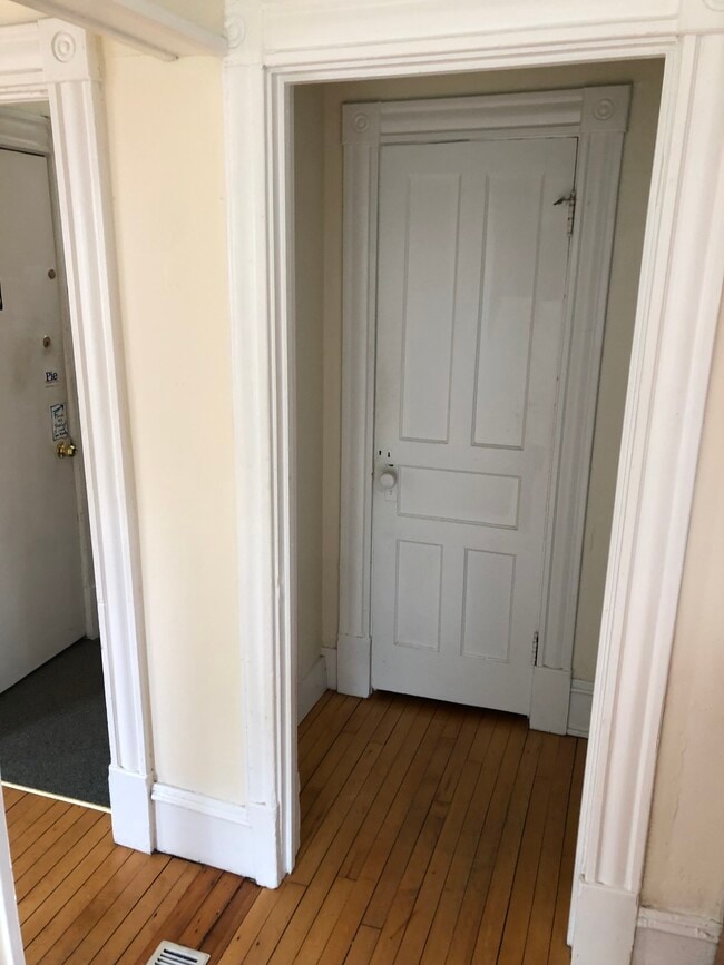 Photo - 105 Loomis St Unit #2