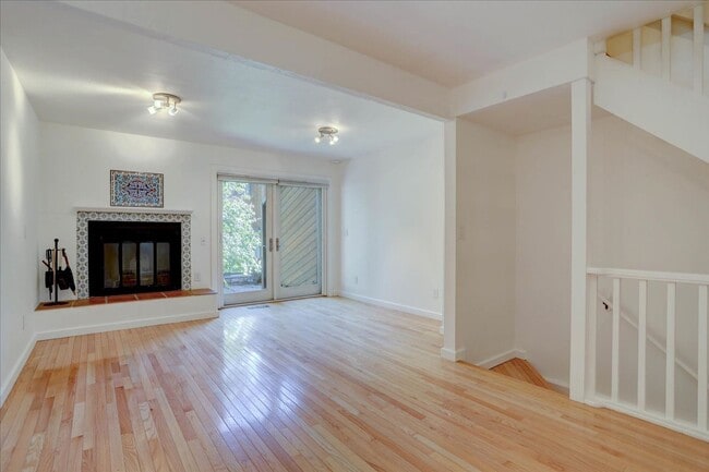 Building Photo - Welcome to Your Boulder Oasis at Hickok Place