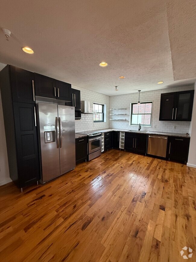 Building Photo - 1030 Central Ave Unit A Rental