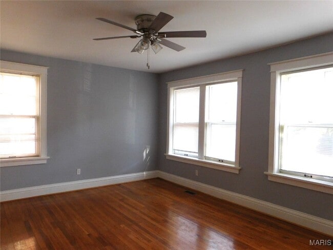 Photo - 757 Syracuse Ave Unit 1N