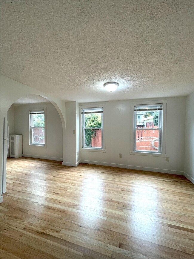 108 Brookside Ave