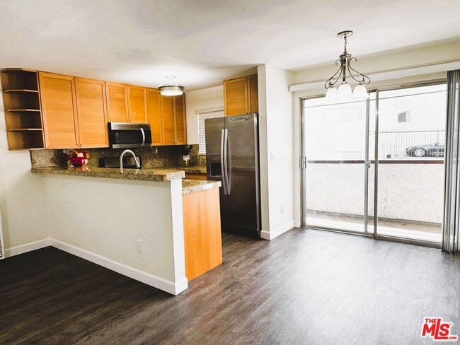 Photo - 18530 Hatteras St Unit 226