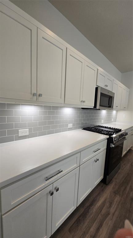 Photo - 4517 Broadwick St