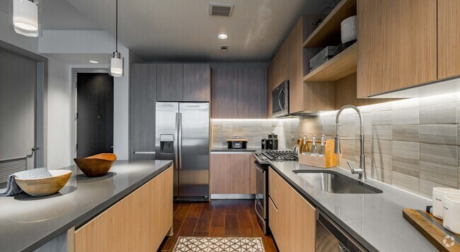 Building Photo - Move Into Luxury – Enjoy 1 Month Free! Unit AMS1 Rental