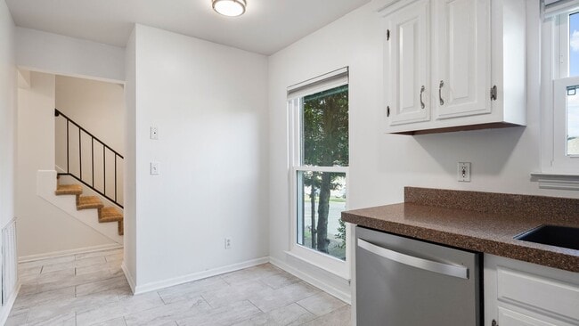 Photo - 711 Brentwood Pointe