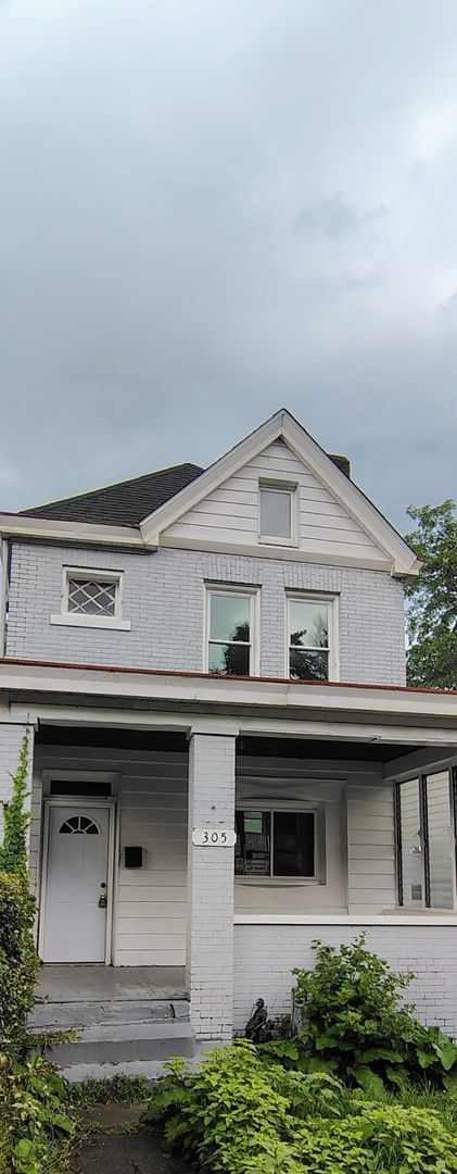 Building Photo - Charming 3BR Home in Pittsburgh