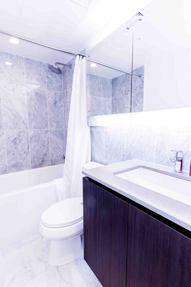 Photo - 38 Dan Leckie Way Unit SI ID1473320P
