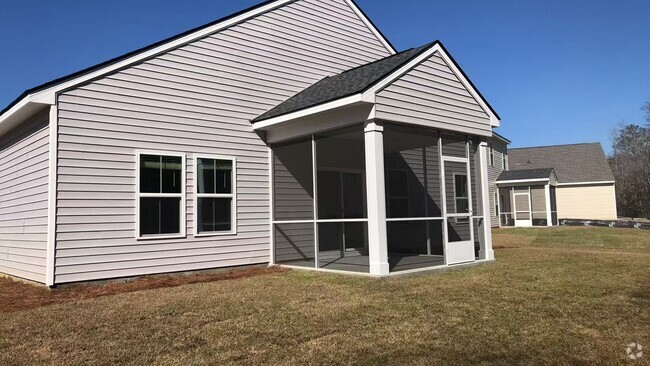 Building Photo - 124 Kingswood Cir - 4 Bedroom Home in Wind...