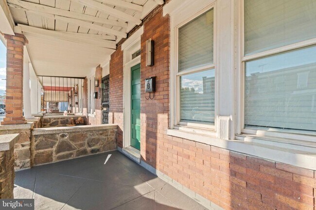 Photo - 2806 Ashland Ave