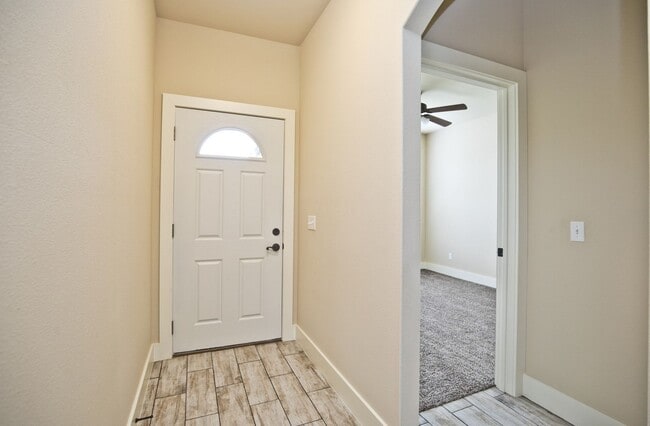 Photo - 106 Alder St