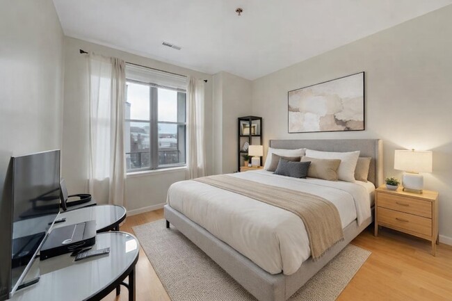 Photo - 26 Ave at Port Imperial Unit 309