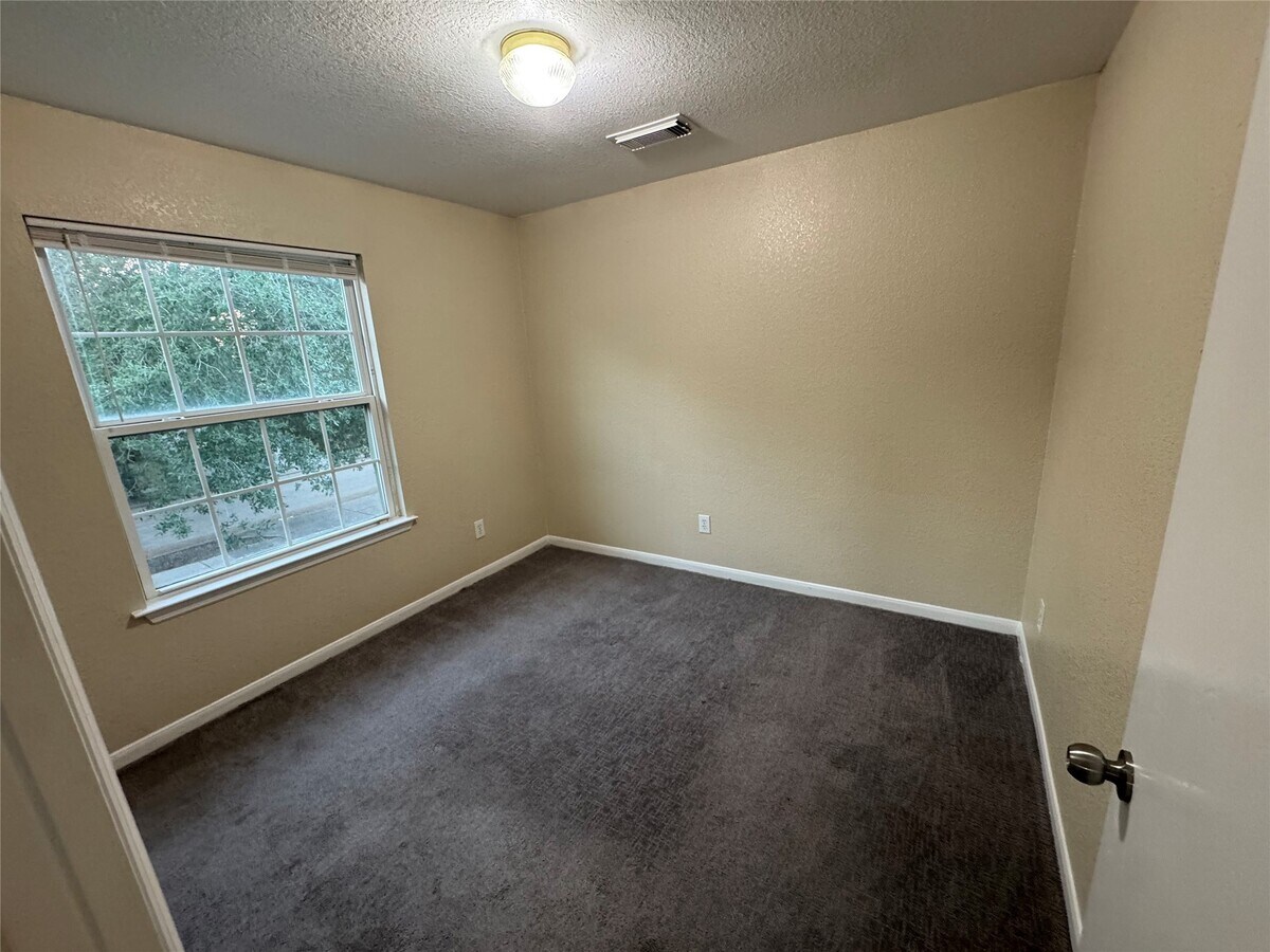 Photo - 13303 Ridgewood Knoll Ln