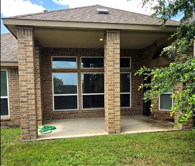Photo - 907 Daffodil View Ct