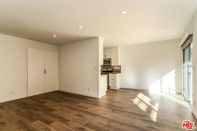 Photo - 610 Orlando Ave Unit 101