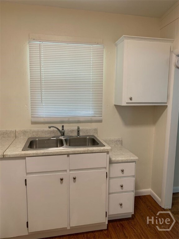 Photo - 174 Hart Ave