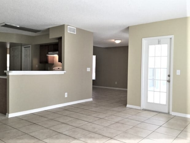 Photo - 1054 Royal Oaks Dr