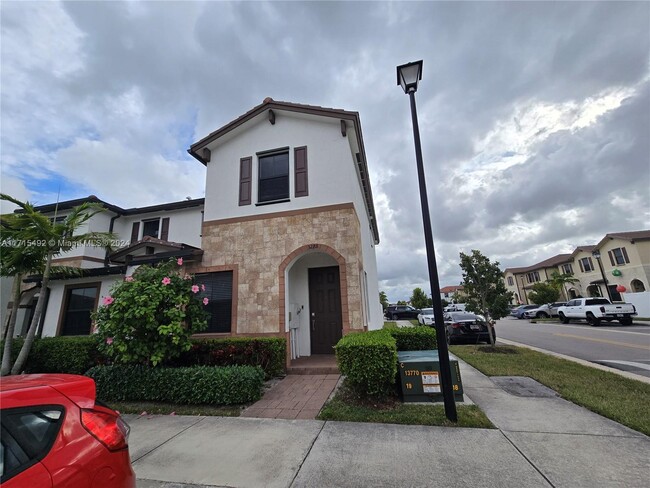 Photo - 3288 W 106th Terrace Townhome