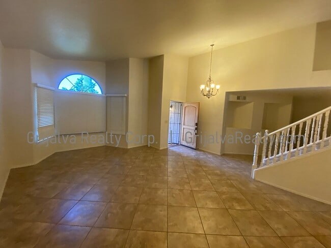 Photo - Amazing 5 BD, 3 BA House + Pool! This Oro ...