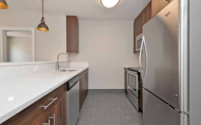 Building Photo - 100 Marshall St Unit 215 Rental