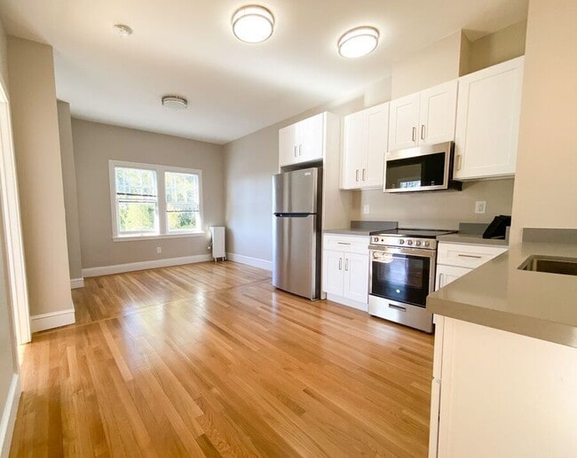 Building Photo - 1850 Arch St Unit 7