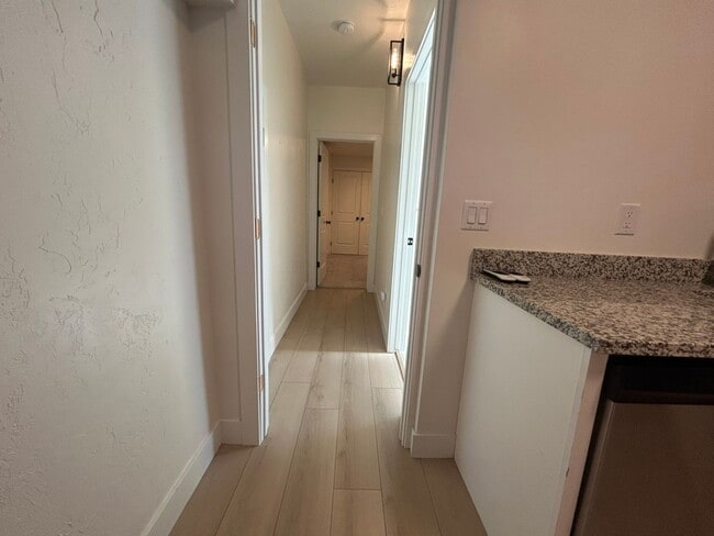 Photo - 343 E Coatsville Ave Unidad 2