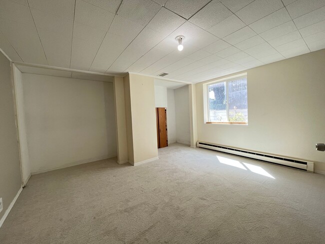 Photo - 208 W 19th Ave
