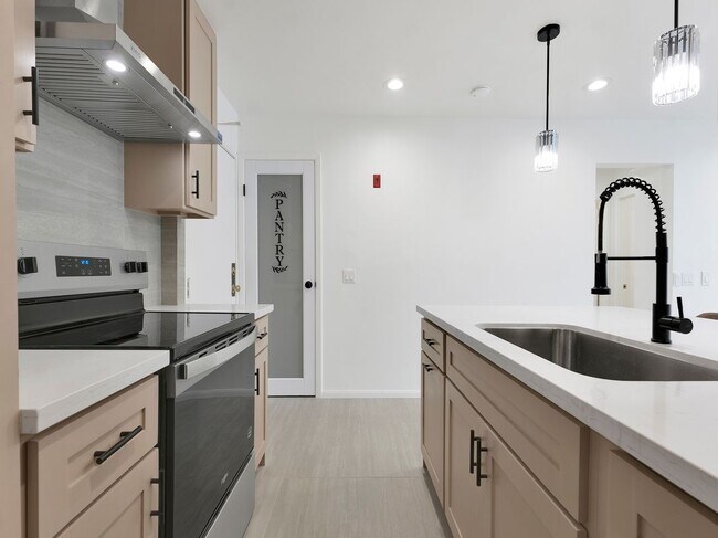Photo - 20234 Cantara St Unidad 275