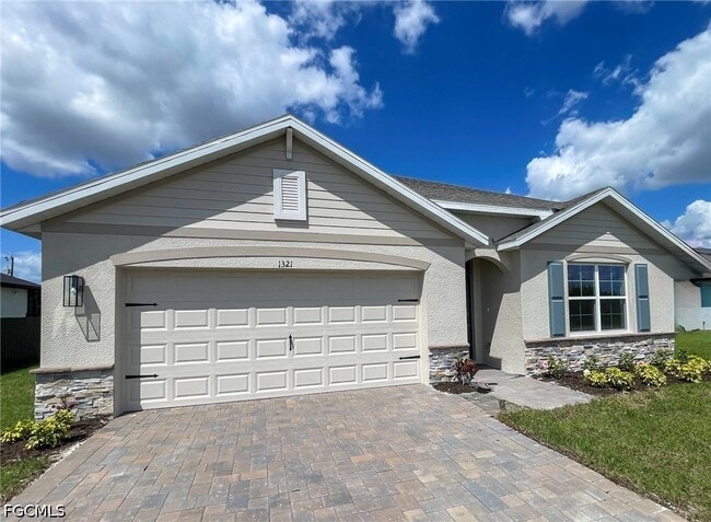 Photo - 1321 NE 9th St