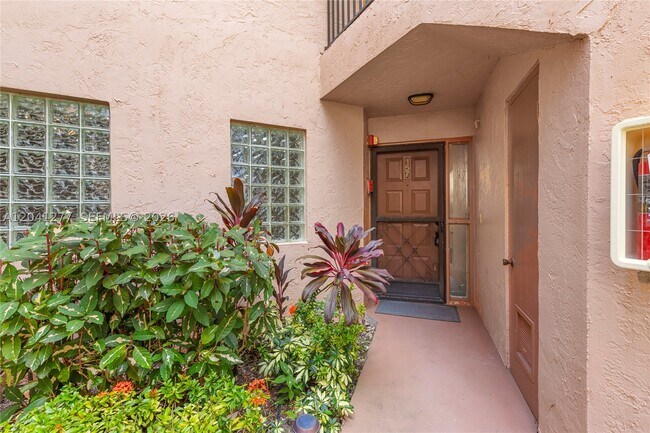 Photo - 10700 NW 14th St Unit 157