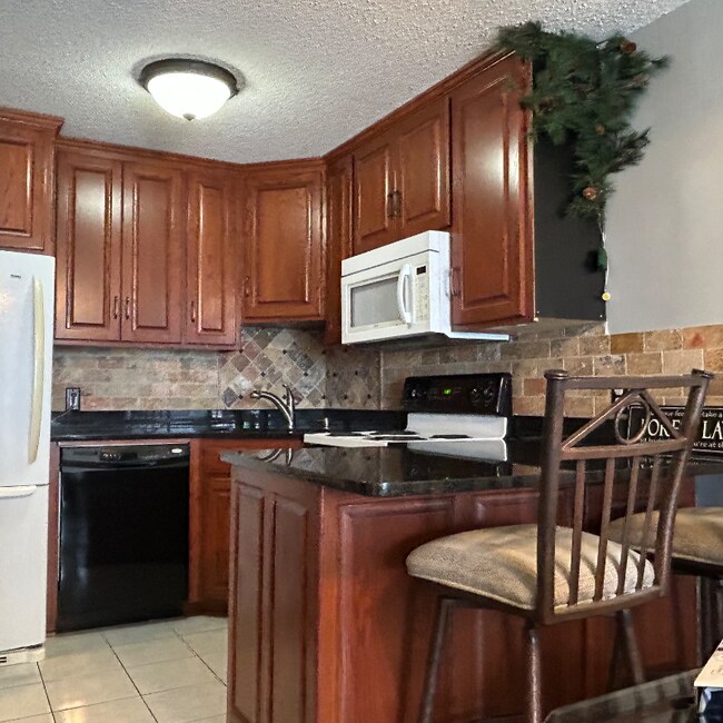 Photo - 153 1st St NE