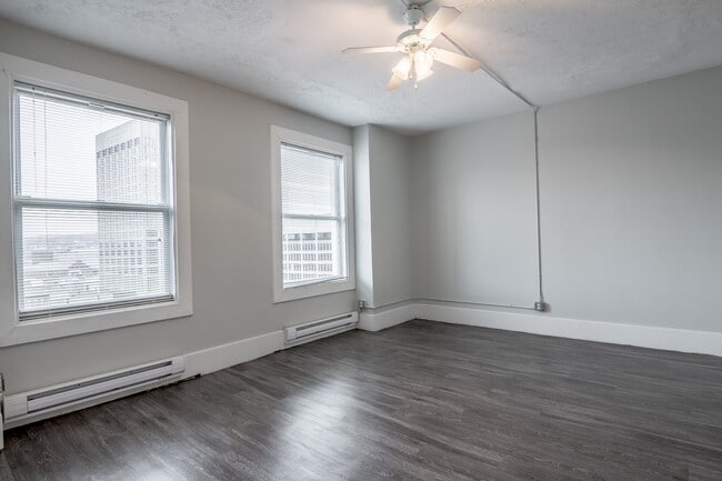 Photo - Grid District - 50 Franklin