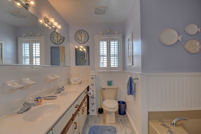 Photo - Croatan Furnished Rental- Across from the Beach