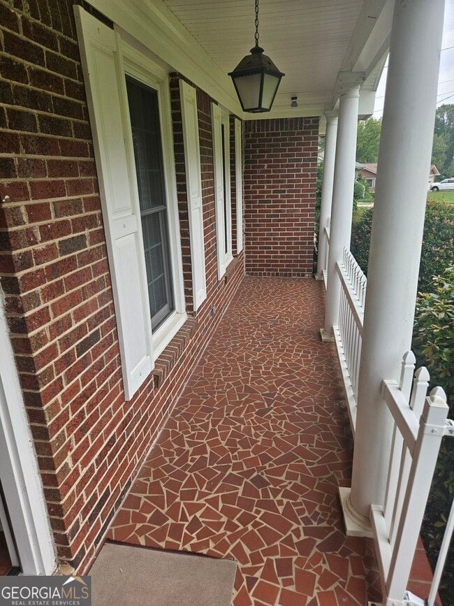 Photo - 1148 Marifran Dr SW
