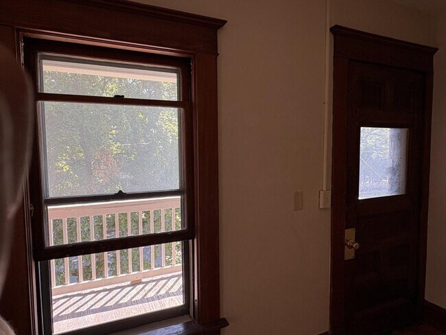 Photo - 48 Monroe St