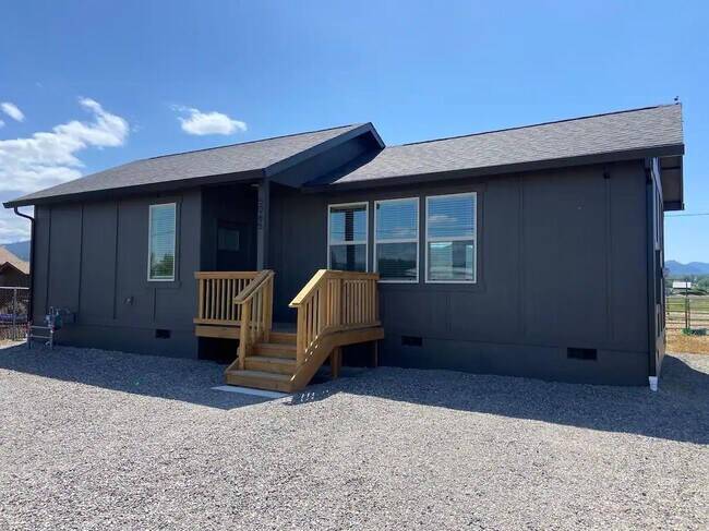 Photo - 5065 Seven Oaks Rd House