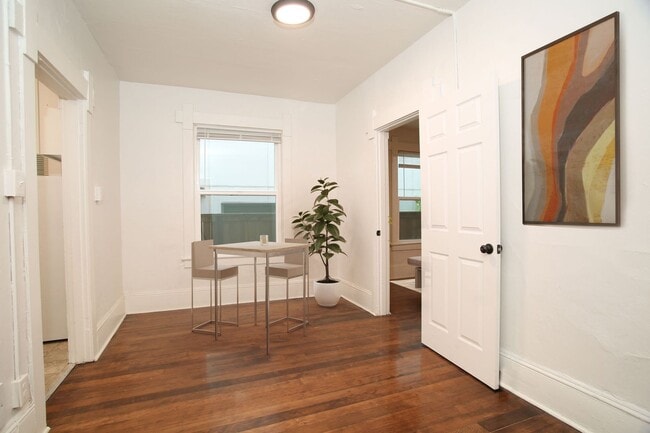 Photo - Towne Apartments