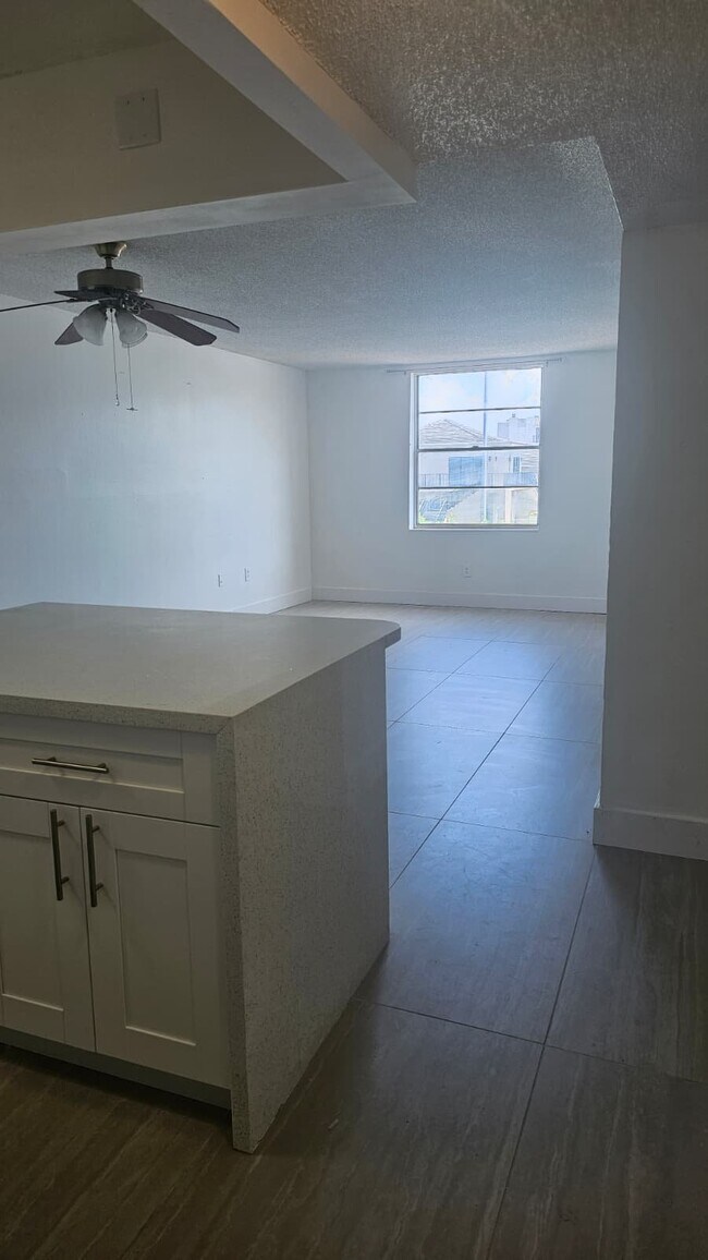 5625 W 20th Ave Unit 208