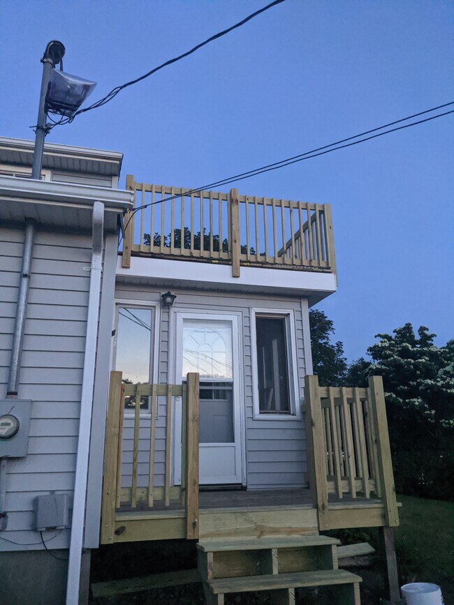 Photo - 20 Spruce Ave