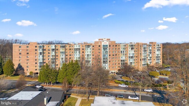 Building Photo - 3005 S Leisure World Blvd Unit 322 Rental