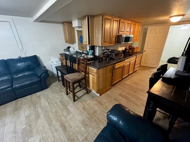 Photo - 623 S Jefferson St Unit 2