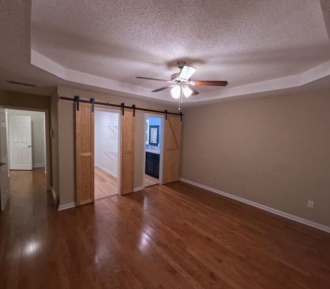 Photo - 17 Stonemount Ct