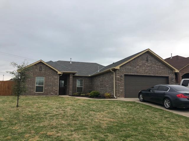 Building Photo - 1534 NE Stone House Dr